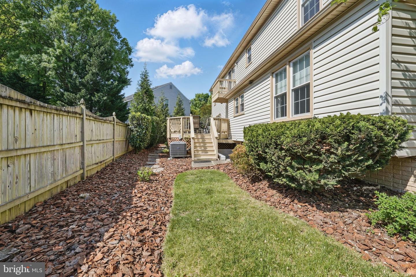 13461 POINT PLEASANT DR, CHANTILLY, Virginia 20151, 5 Bedrooms Bedrooms, ,3 BathroomsBathrooms,Residential,For sale,13461 POINT PLEASANT DR,VAFX2236428 MLS # VAFX2236428