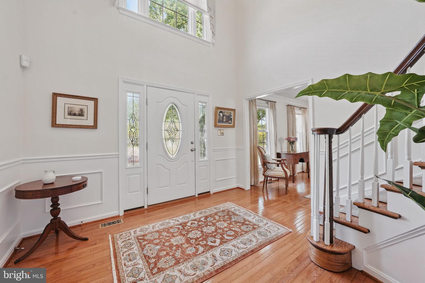 13461 POINT PLEASANT DR, CHANTILLY, Virginia 20151, 5 Bedrooms Bedrooms, ,3 BathroomsBathrooms,Residential,For sale,13461 POINT PLEASANT DR,VAFX2236428 MLS # VAFX2236428