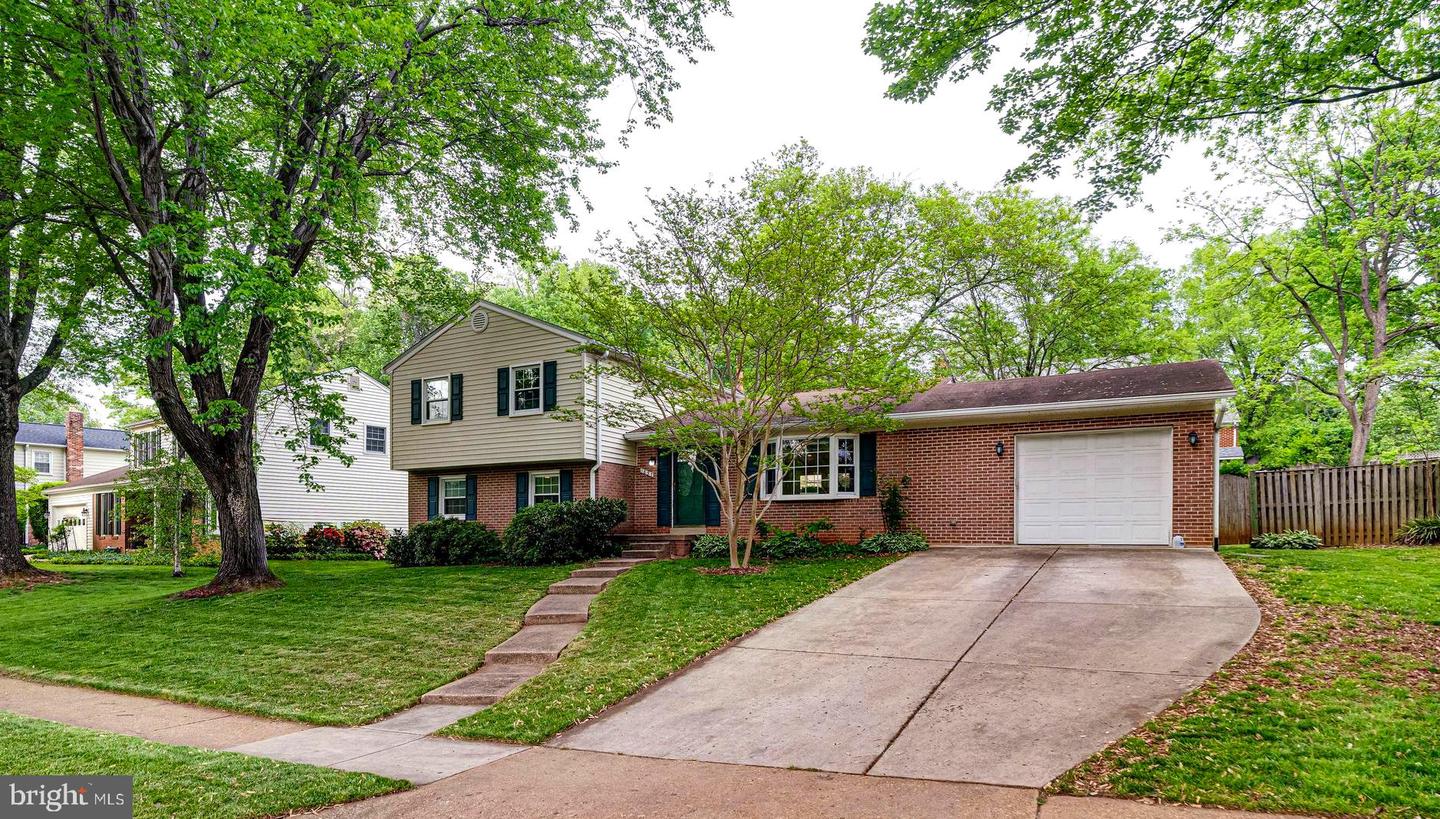 1837 SAINT BONIFACE ST, VIENNA, Virginia 22182, 4 Bedrooms Bedrooms, ,3 BathroomsBathrooms,Residential,For sale,1837 SAINT BONIFACE ST,VAFX2236440 MLS # VAFX2236440