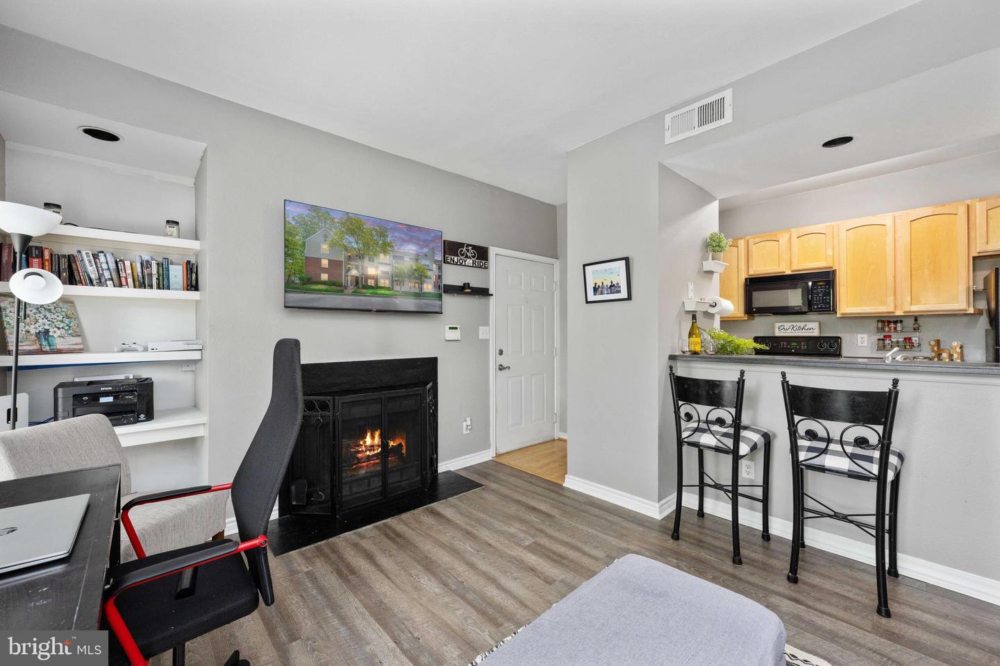 12152 PENDERVIEW TER #1322, FAIRFAX, Virginia 22033, 1 Bedroom Bedrooms, 3 Rooms Rooms,1 BathroomBathrooms,Residential,For sale,12152 PENDERVIEW TER #1322,VAFX2237192 MLS # VAFX2237192