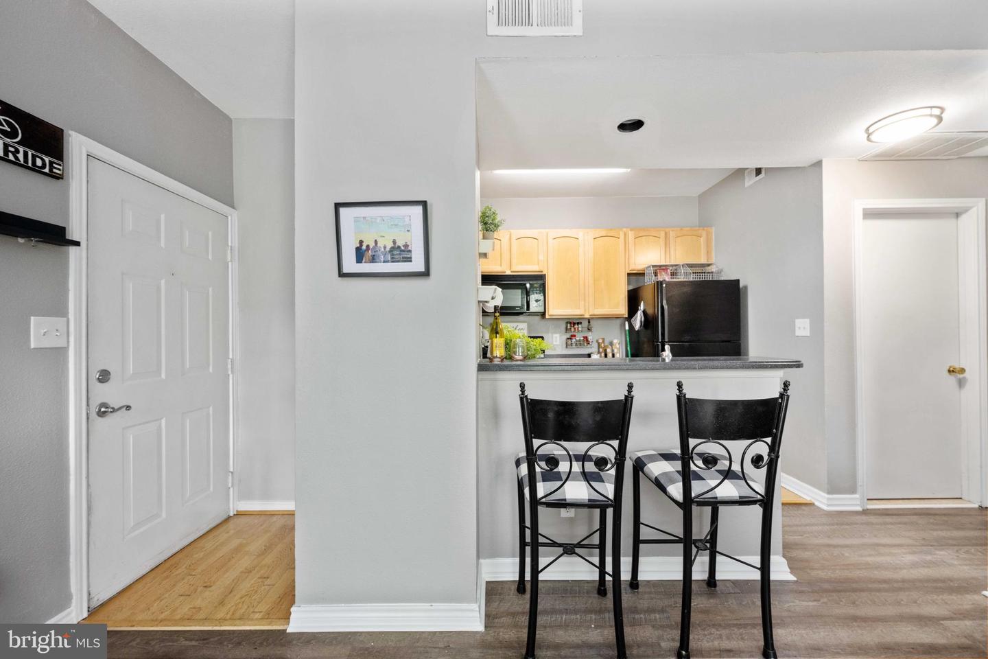 12152 PENDERVIEW TER #1322, FAIRFAX, Virginia 22033, 1 Bedroom Bedrooms, 3 Rooms Rooms,1 BathroomBathrooms,Residential,For sale,12152 PENDERVIEW TER #1322,VAFX2237192 MLS # VAFX2237192