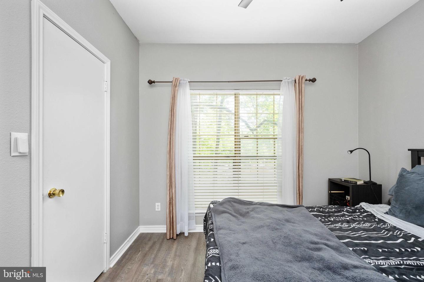 12152 PENDERVIEW TER #1322, FAIRFAX, Virginia 22033, 1 Bedroom Bedrooms, 3 Rooms Rooms,1 BathroomBathrooms,Residential,For sale,12152 PENDERVIEW TER #1322,VAFX2237192 MLS # VAFX2237192