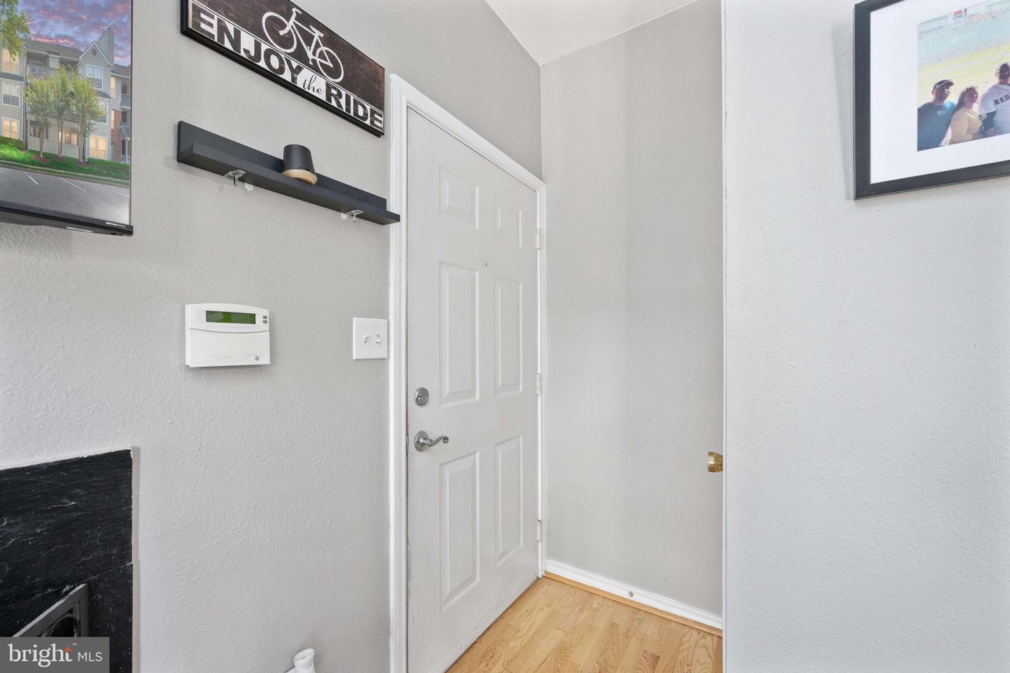 12152 PENDERVIEW TER #1322, FAIRFAX, Virginia 22033, 1 Bedroom Bedrooms, 3 Rooms Rooms,1 BathroomBathrooms,Residential,For sale,12152 PENDERVIEW TER #1322,VAFX2237192 MLS # VAFX2237192