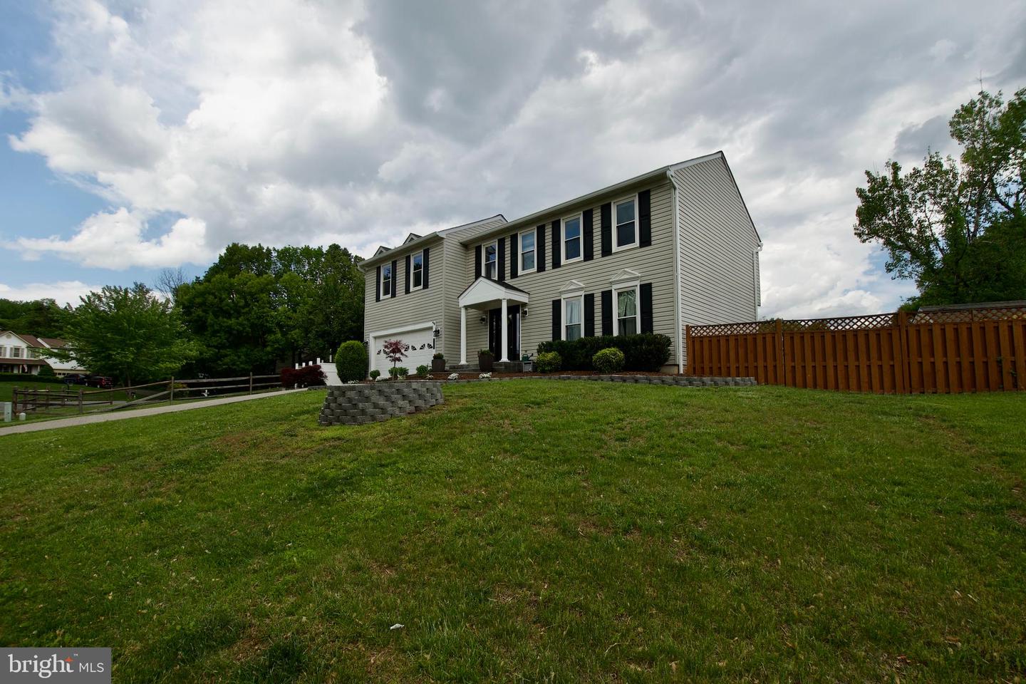 10505 MANOR VIEW PL, MANASSAS, Virginia 20110, 4 Bedrooms Bedrooms, ,2 BathroomsBathrooms,Residential,For sale,10505 MANOR VIEW PL,VAMN2008240 MLS # VAMN2008240