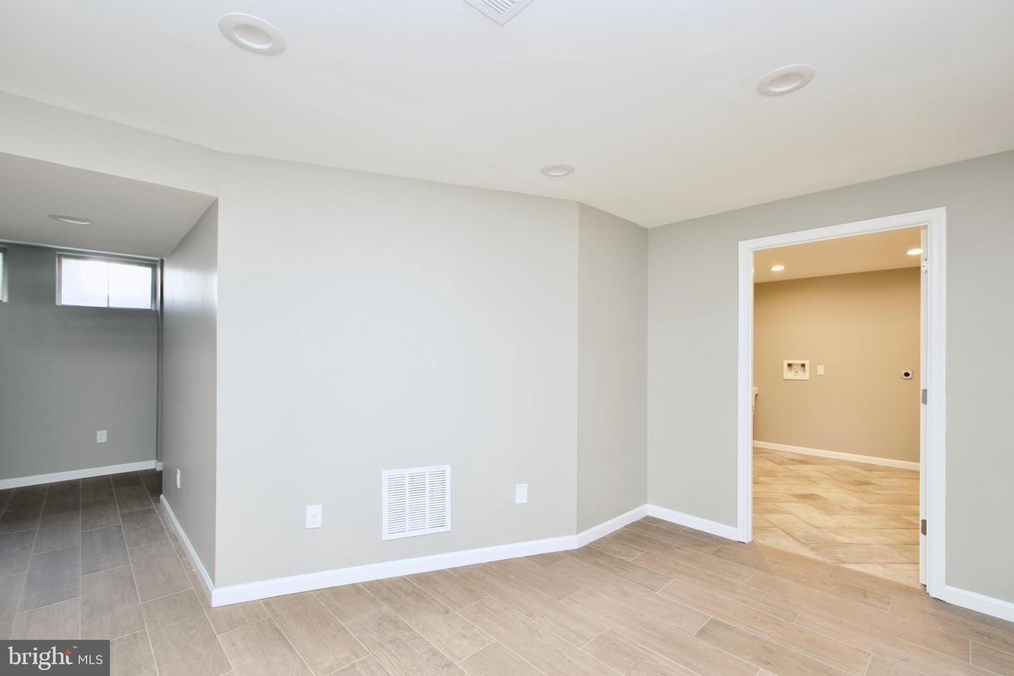 10505 MANOR VIEW PL, MANASSAS, Virginia 20110, 4 Bedrooms Bedrooms, ,2 BathroomsBathrooms,Residential,For sale,10505 MANOR VIEW PL,VAMN2008240 MLS # VAMN2008240