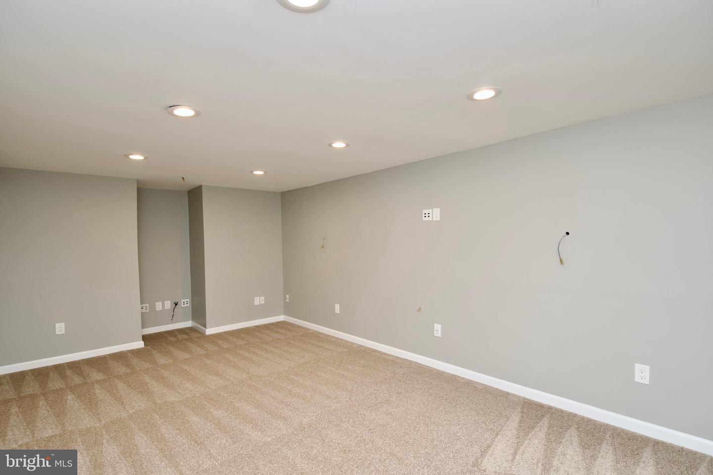 10505 MANOR VIEW PL, MANASSAS, Virginia 20110, 4 Bedrooms Bedrooms, ,2 BathroomsBathrooms,Residential,For sale,10505 MANOR VIEW PL,VAMN2008240 MLS # VAMN2008240