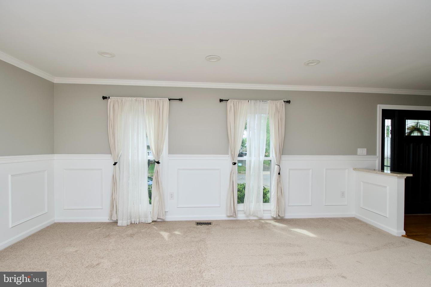 10505 MANOR VIEW PL, MANASSAS, Virginia 20110, 4 Bedrooms Bedrooms, ,2 BathroomsBathrooms,Residential,For sale,10505 MANOR VIEW PL,VAMN2008240 MLS # VAMN2008240