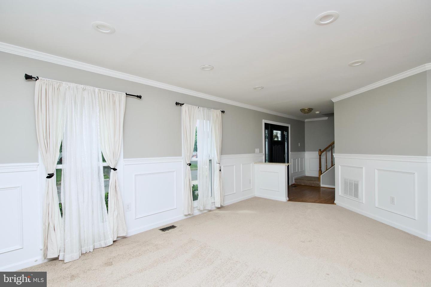10505 MANOR VIEW PL, MANASSAS, Virginia 20110, 4 Bedrooms Bedrooms, ,2 BathroomsBathrooms,Residential,For sale,10505 MANOR VIEW PL,VAMN2008240 MLS # VAMN2008240