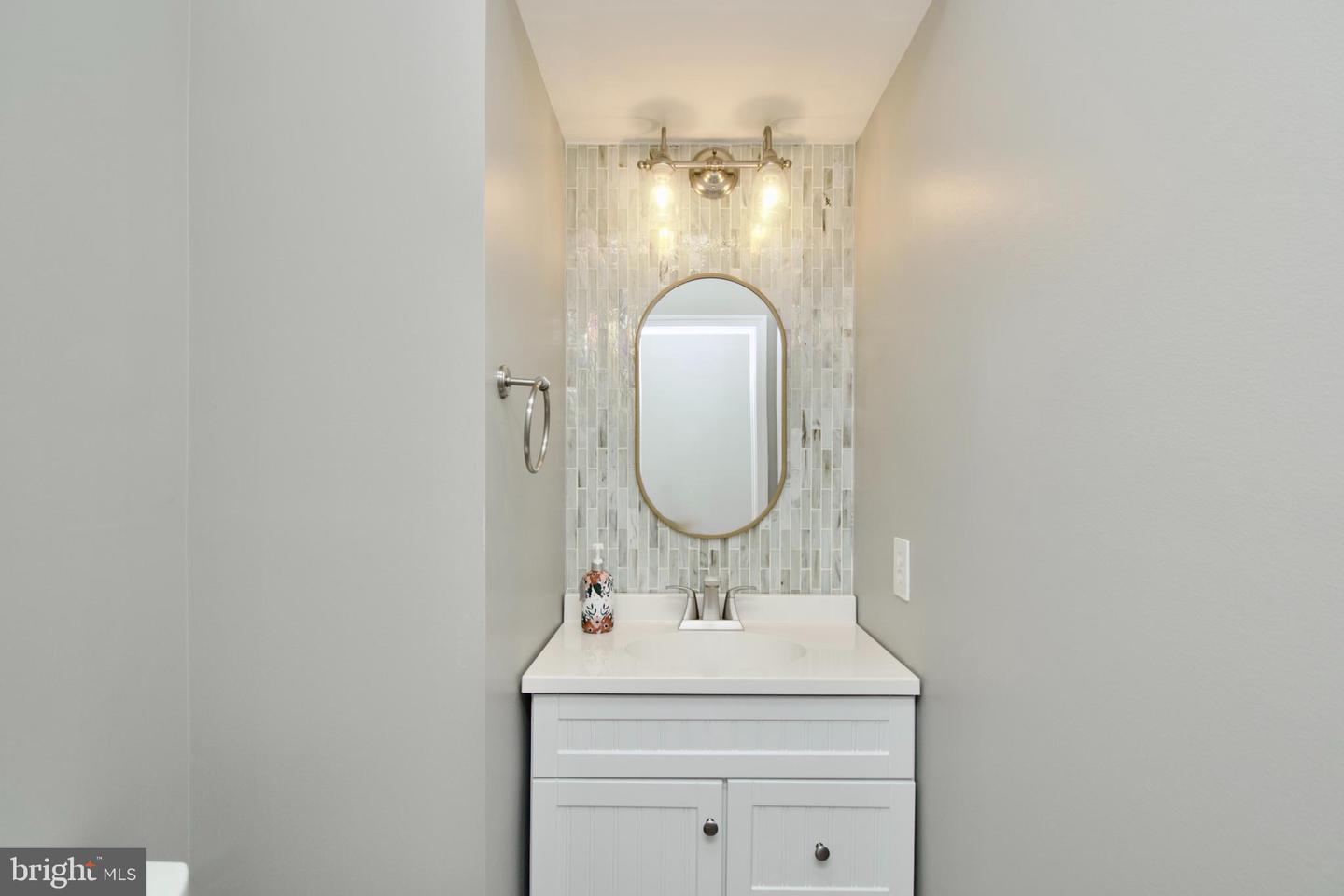 10505 MANOR VIEW PL, MANASSAS, Virginia 20110, 4 Bedrooms Bedrooms, ,2 BathroomsBathrooms,Residential,For sale,10505 MANOR VIEW PL,VAMN2008240 MLS # VAMN2008240