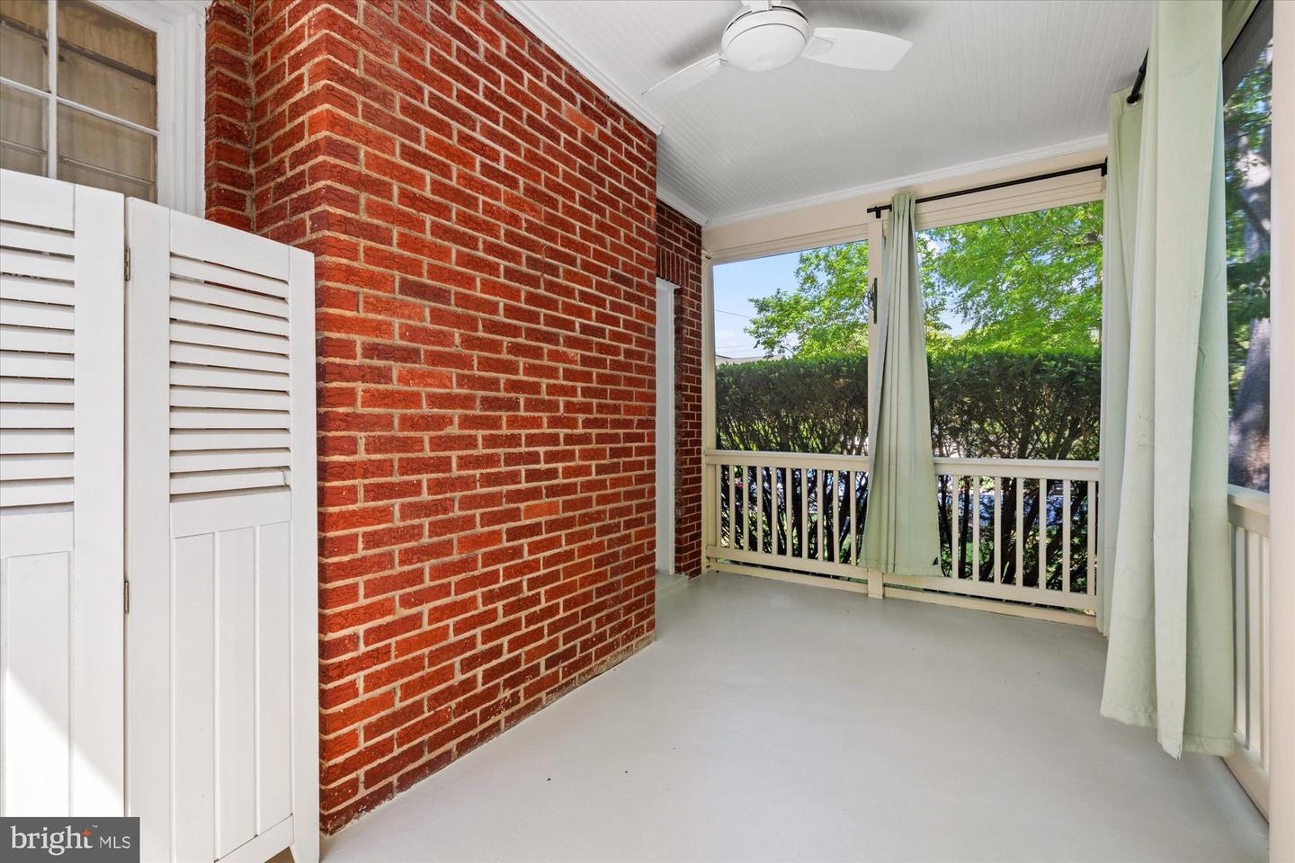 3512 9TH ST S, ARLINGTON, Virginia 22204, 4 Bedrooms Bedrooms, ,1 BathroomBathrooms,Residential,For sale,3512 9TH ST S,VAAR2056594 MLS # VAAR2056594