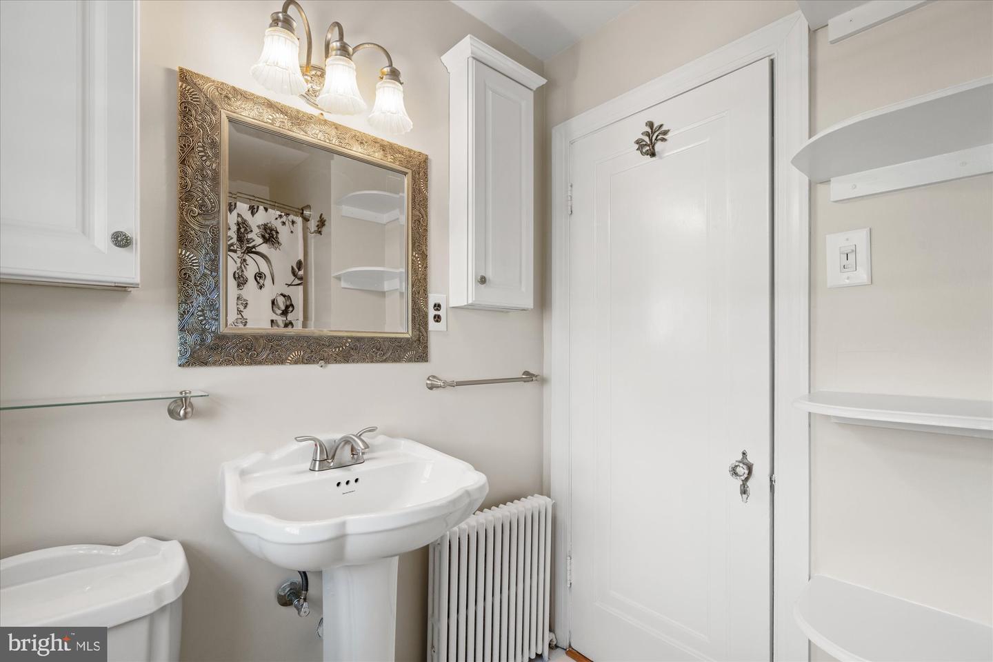 3512 9TH ST S, ARLINGTON, Virginia 22204, 4 Bedrooms Bedrooms, ,1 BathroomBathrooms,Residential,For sale,3512 9TH ST S,VAAR2056594 MLS # VAAR2056594