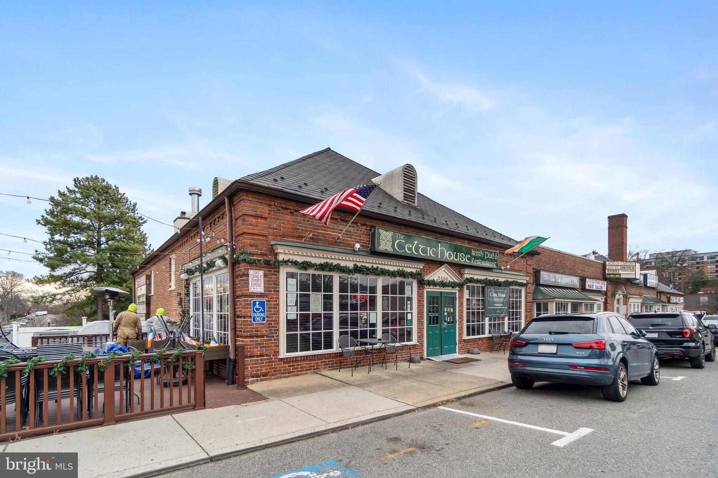 3512 9TH ST S, ARLINGTON, Virginia 22204, 4 Bedrooms Bedrooms, ,1 BathroomBathrooms,Residential,For sale,3512 9TH ST S,VAAR2056594 MLS # VAAR2056594