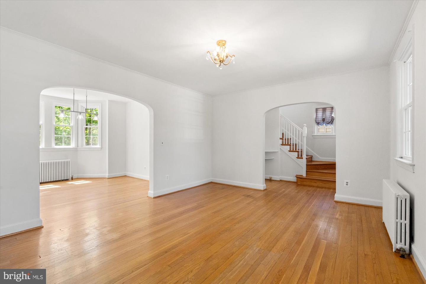 3512 9TH ST S, ARLINGTON, Virginia 22204, 4 Bedrooms Bedrooms, ,1 BathroomBathrooms,Residential,For sale,3512 9TH ST S,VAAR2056594 MLS # VAAR2056594
