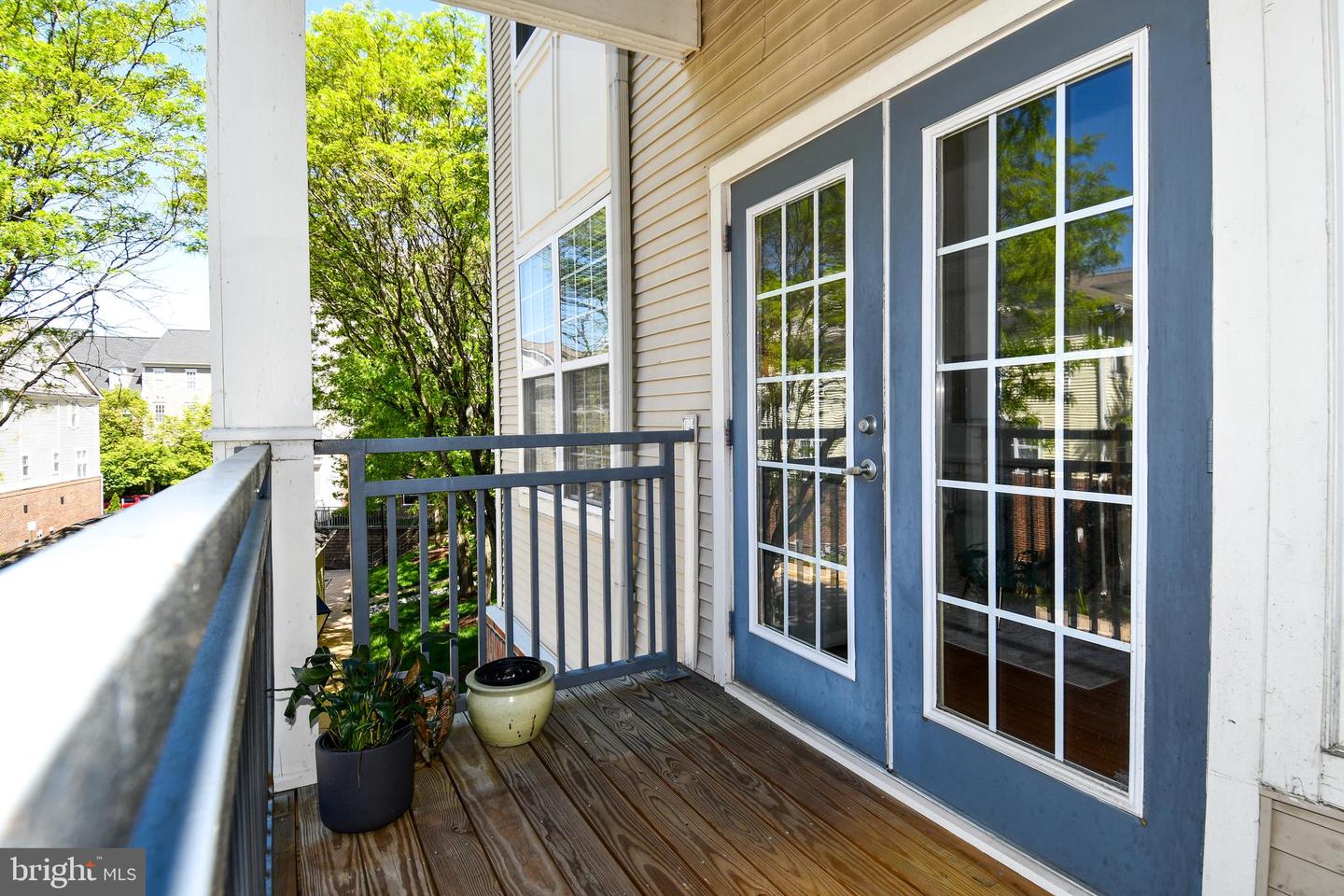 3009 NICOSH CIR #4201, FALLS CHURCH, Virginia 22042, 2 Bedrooms Bedrooms, ,2 BathroomsBathrooms,Residential,For sale,3009 NICOSH CIR #4201,VAFX2236830 MLS # VAFX2236830