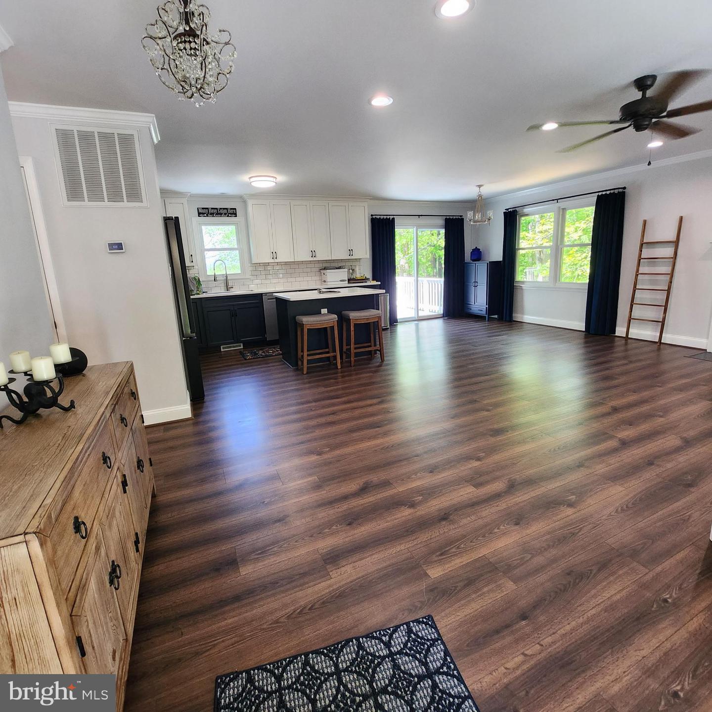 22 LUCKE WAY, LINDEN, Virginia 22642, 4 Bedrooms Bedrooms, ,3 BathroomsBathrooms,Residential,For sale,22 LUCKE WAY,VAWR2011014 MLS # VAWR2011014