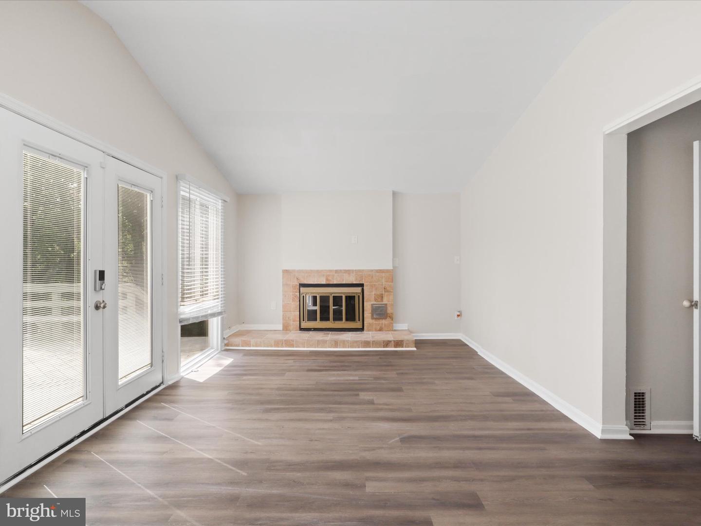 4103 IVANHOE LN, ALEXANDRIA, Virginia 22310, 5 Bedrooms Bedrooms, ,2 BathroomsBathrooms,Residential,For sale,4103 IVANHOE LN,VAFX2236918 MLS # VAFX2236918