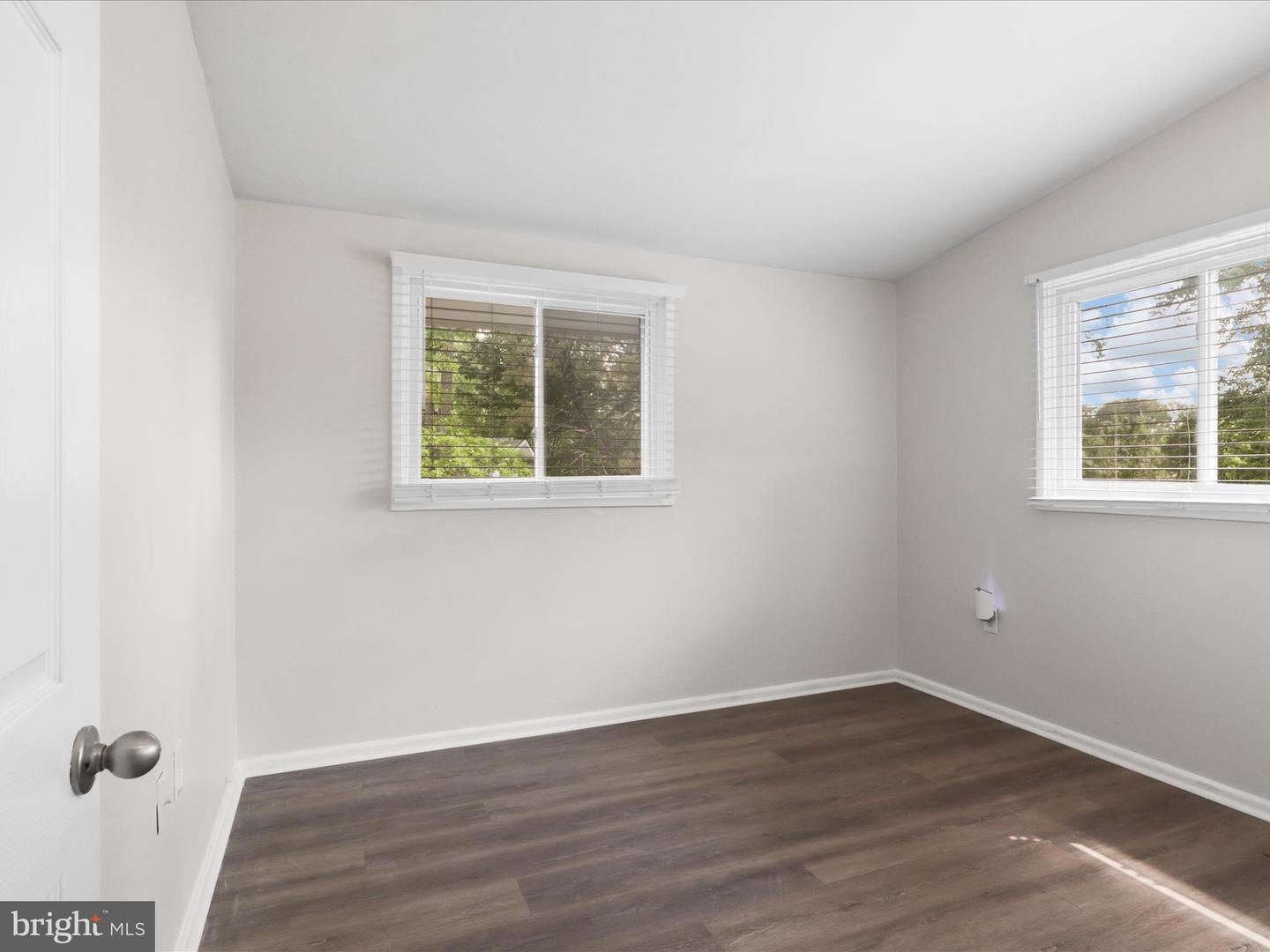 4103 IVANHOE LN, ALEXANDRIA, Virginia 22310, 5 Bedrooms Bedrooms, ,2 BathroomsBathrooms,Residential,For sale,4103 IVANHOE LN,VAFX2236918 MLS # VAFX2236918