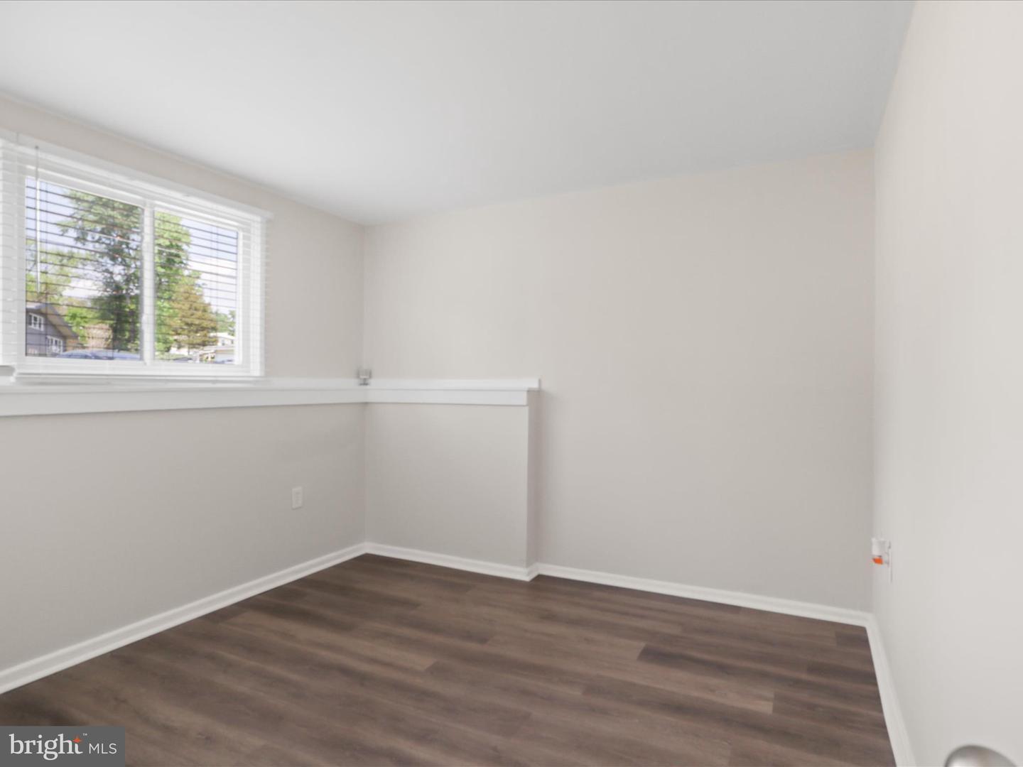 4103 IVANHOE LN, ALEXANDRIA, Virginia 22310, 5 Bedrooms Bedrooms, ,2 BathroomsBathrooms,Residential,For sale,4103 IVANHOE LN,VAFX2236918 MLS # VAFX2236918