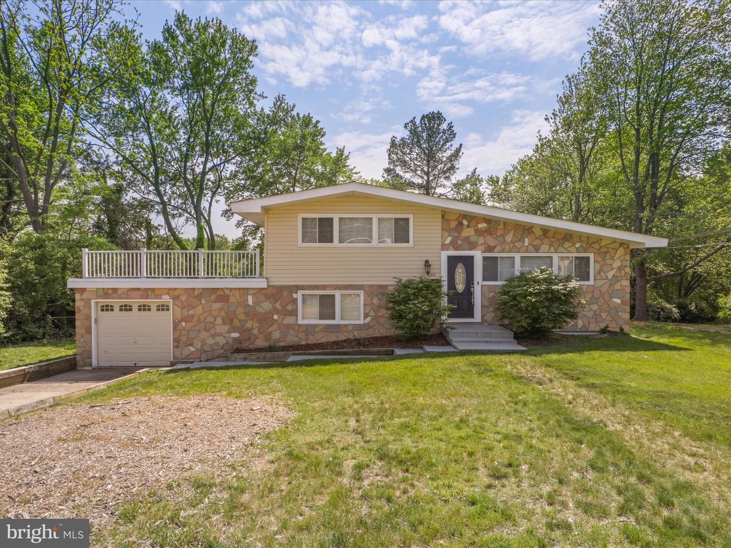 4103 IVANHOE LN, ALEXANDRIA, Virginia 22310, 5 Bedrooms Bedrooms, ,2 BathroomsBathrooms,Residential,For sale,4103 IVANHOE LN,VAFX2236918 MLS # VAFX2236918