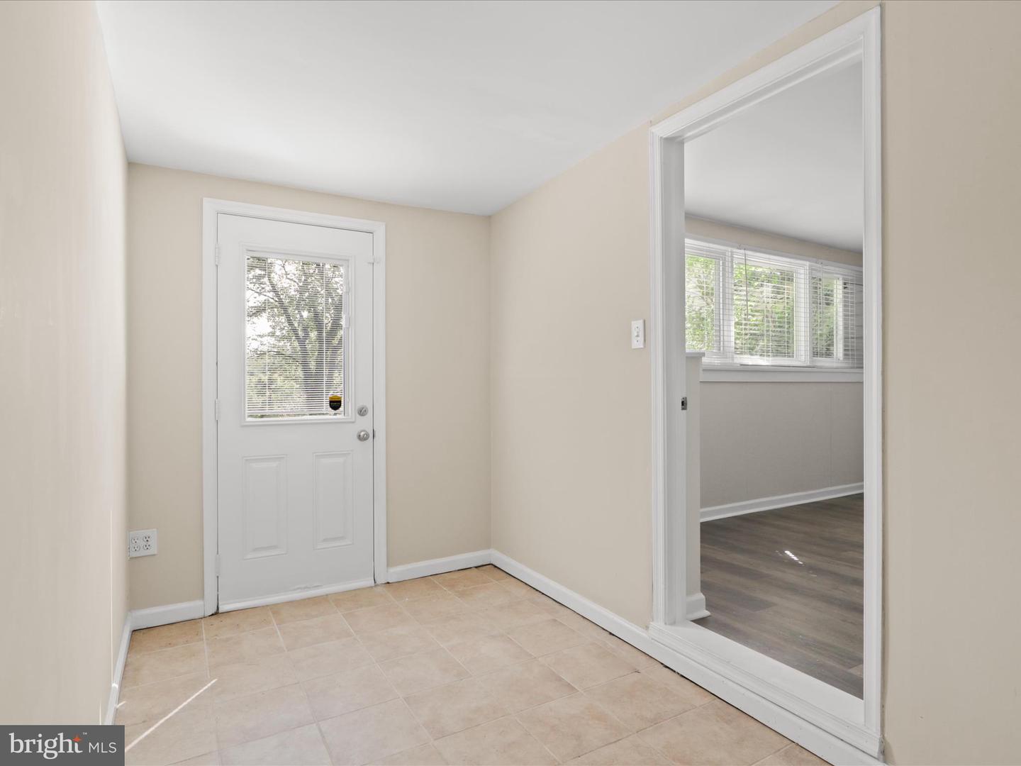 4103 IVANHOE LN, ALEXANDRIA, Virginia 22310, 5 Bedrooms Bedrooms, ,2 BathroomsBathrooms,Residential,For sale,4103 IVANHOE LN,VAFX2236918 MLS # VAFX2236918