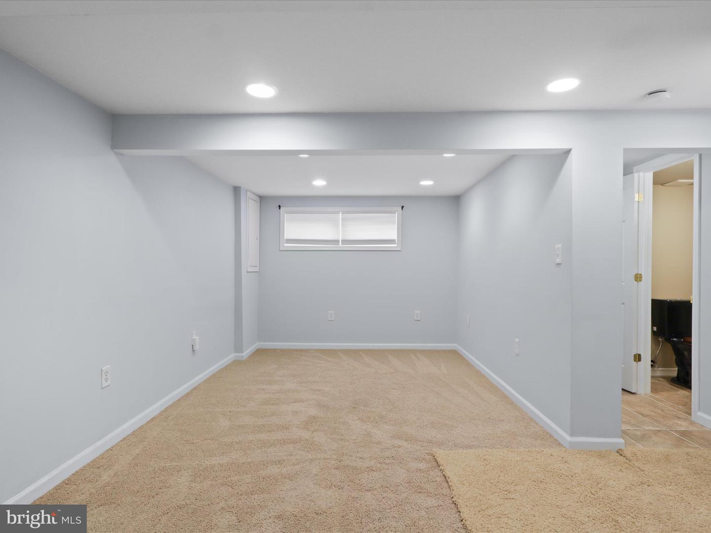 4103 IVANHOE LN, ALEXANDRIA, Virginia 22310, 5 Bedrooms Bedrooms, ,2 BathroomsBathrooms,Residential,For sale,4103 IVANHOE LN,VAFX2236918 MLS # VAFX2236918