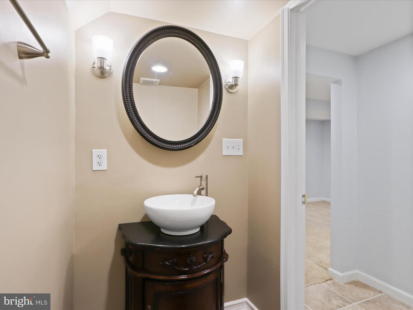 4103 IVANHOE LN, ALEXANDRIA, Virginia 22310, 5 Bedrooms Bedrooms, ,2 BathroomsBathrooms,Residential,For sale,4103 IVANHOE LN,VAFX2236918 MLS # VAFX2236918