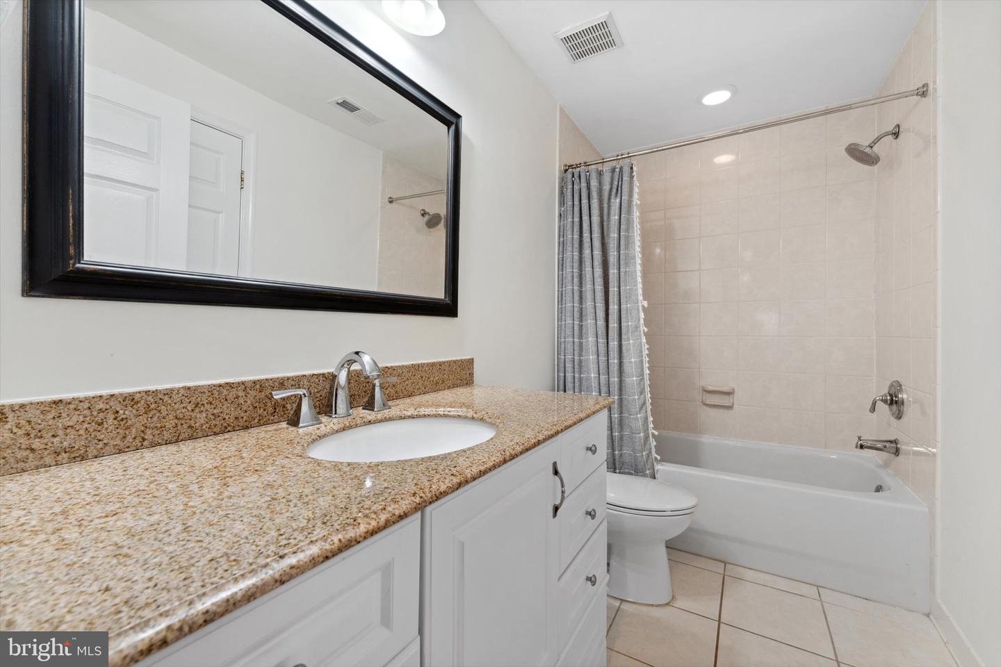 9286 GLEN MEADOW LN, BRISTOW, Virginia 20136, 5 Bedrooms Bedrooms, ,3 BathroomsBathrooms,Residential,For sale,9286 GLEN MEADOW LN,VAPW2093270 MLS # VAPW2093270