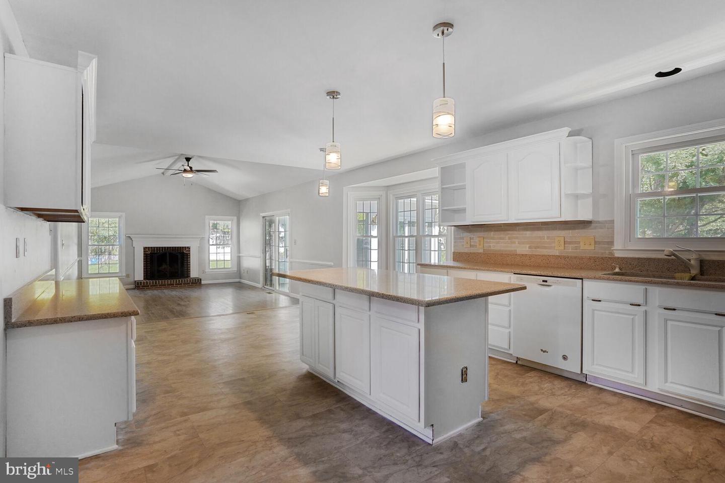 2639 IRON FORGE RD, HERNDON, Virginia 20171, 4 Bedrooms Bedrooms, ,3 BathroomsBathrooms,Residential,For sale,2639 IRON FORGE RD,VAFX2236970 MLS # VAFX2236970