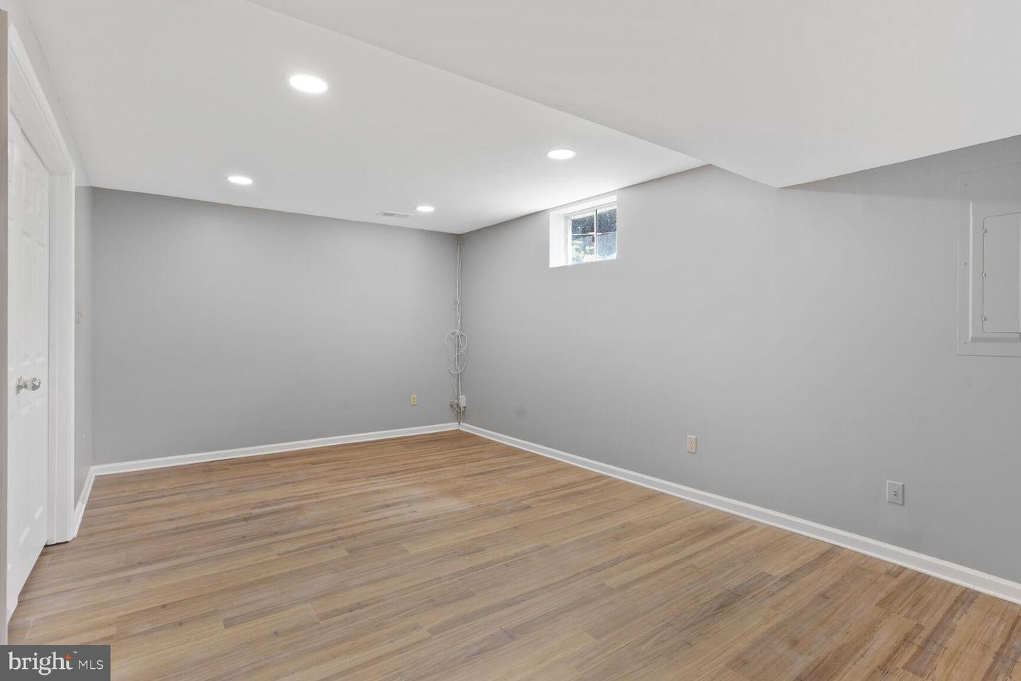 2639 IRON FORGE RD, HERNDON, Virginia 20171, 4 Bedrooms Bedrooms, ,3 BathroomsBathrooms,Residential,For sale,2639 IRON FORGE RD,VAFX2236970 MLS # VAFX2236970