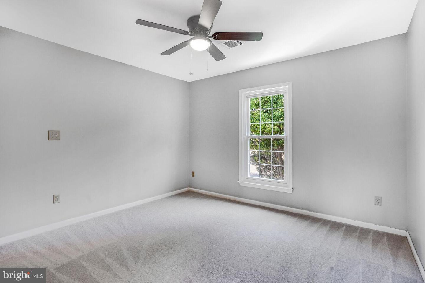 2639 IRON FORGE RD, HERNDON, Virginia 20171, 4 Bedrooms Bedrooms, ,3 BathroomsBathrooms,Residential,For sale,2639 IRON FORGE RD,VAFX2236970 MLS # VAFX2236970