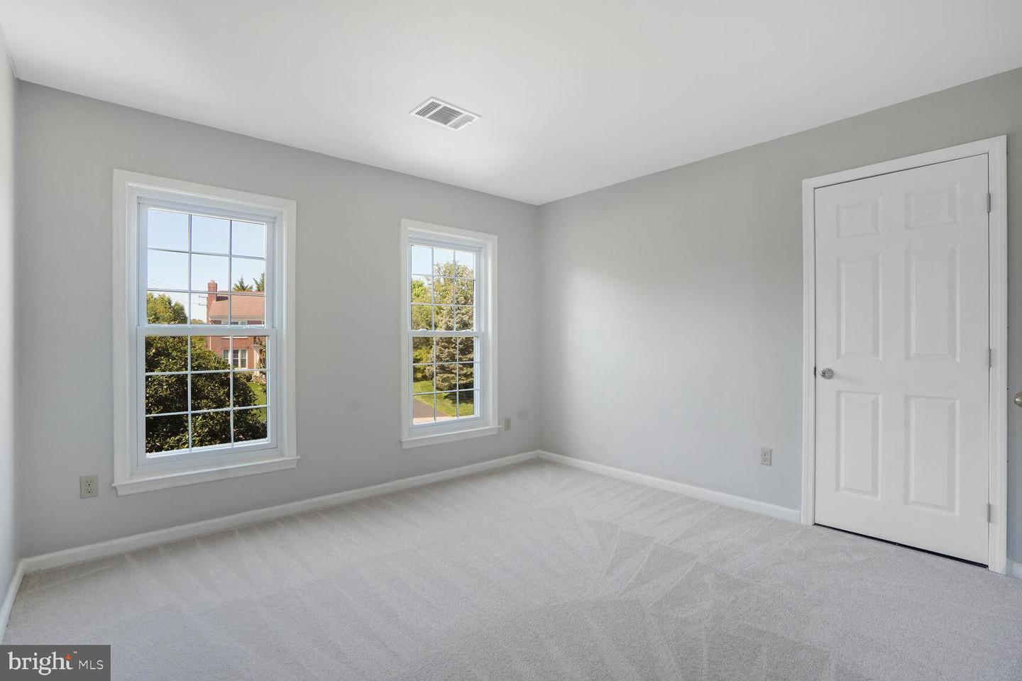 2639 IRON FORGE RD, HERNDON, Virginia 20171, 4 Bedrooms Bedrooms, ,3 BathroomsBathrooms,Residential,For sale,2639 IRON FORGE RD,VAFX2236970 MLS # VAFX2236970