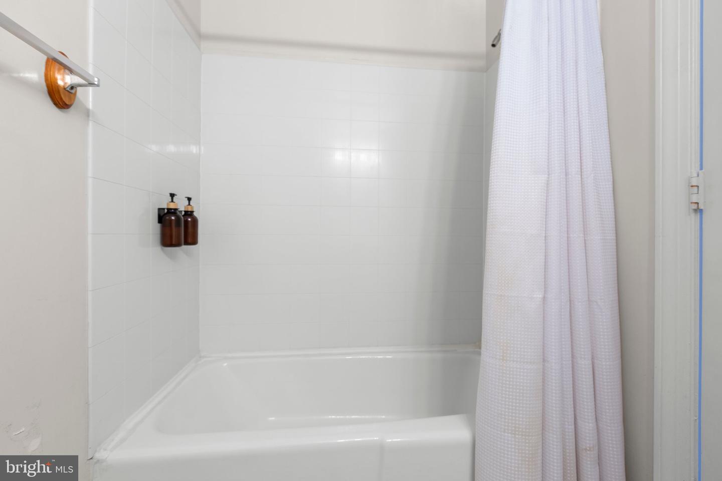314 FREDERICK ST, FREDERICKSBURG, Virginia 22401, 1 Bedroom Bedrooms, ,1 BathroomBathrooms,Residential,For sale,314 FREDERICK ST,VAFB2008064 MLS # VAFB2008064