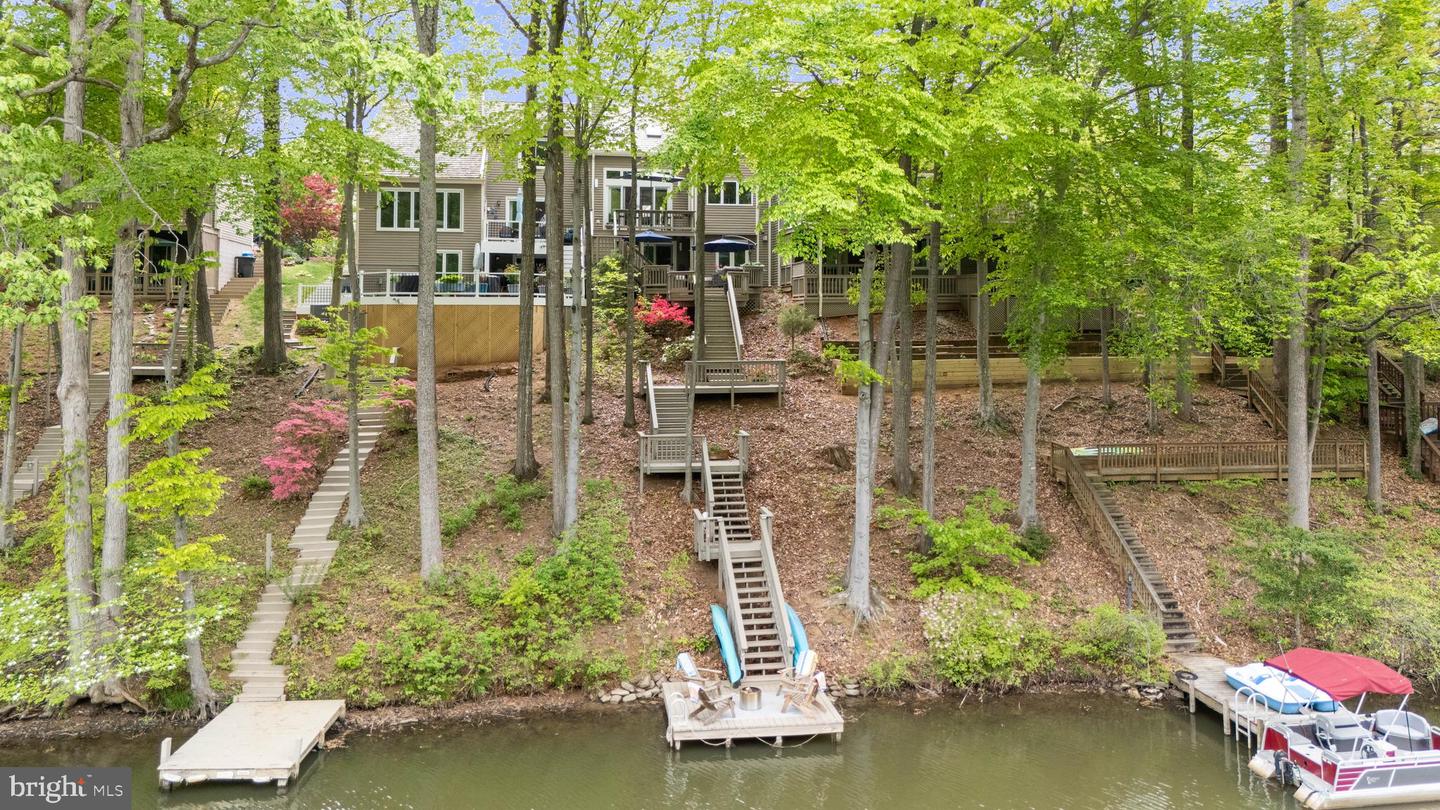 4745 TIMBER RIDGE DR, MONTCLAIR, Virginia 22025, 3 Bedrooms Bedrooms, ,3 BathroomsBathrooms,Residential,For sale,4745 TIMBER RIDGE DR,VAPW2093284 MLS # VAPW2093284