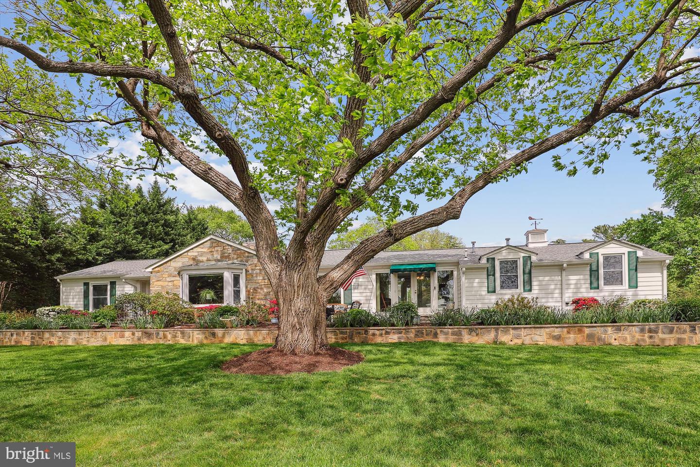 6516 ELMDALE RD, ALEXANDRIA, Virginia 22312, 5 Bedrooms Bedrooms, ,3 BathroomsBathrooms,Residential,For sale,6516 ELMDALE RD,VAFX2236676 MLS # VAFX2236676