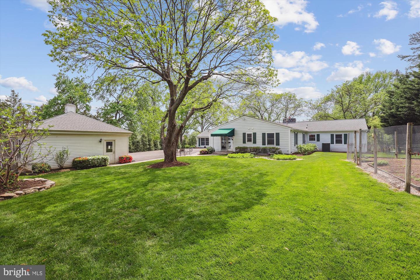 6516 ELMDALE RD, ALEXANDRIA, Virginia 22312, 5 Bedrooms Bedrooms, ,3 BathroomsBathrooms,Residential,For sale,6516 ELMDALE RD,VAFX2236676 MLS # VAFX2236676