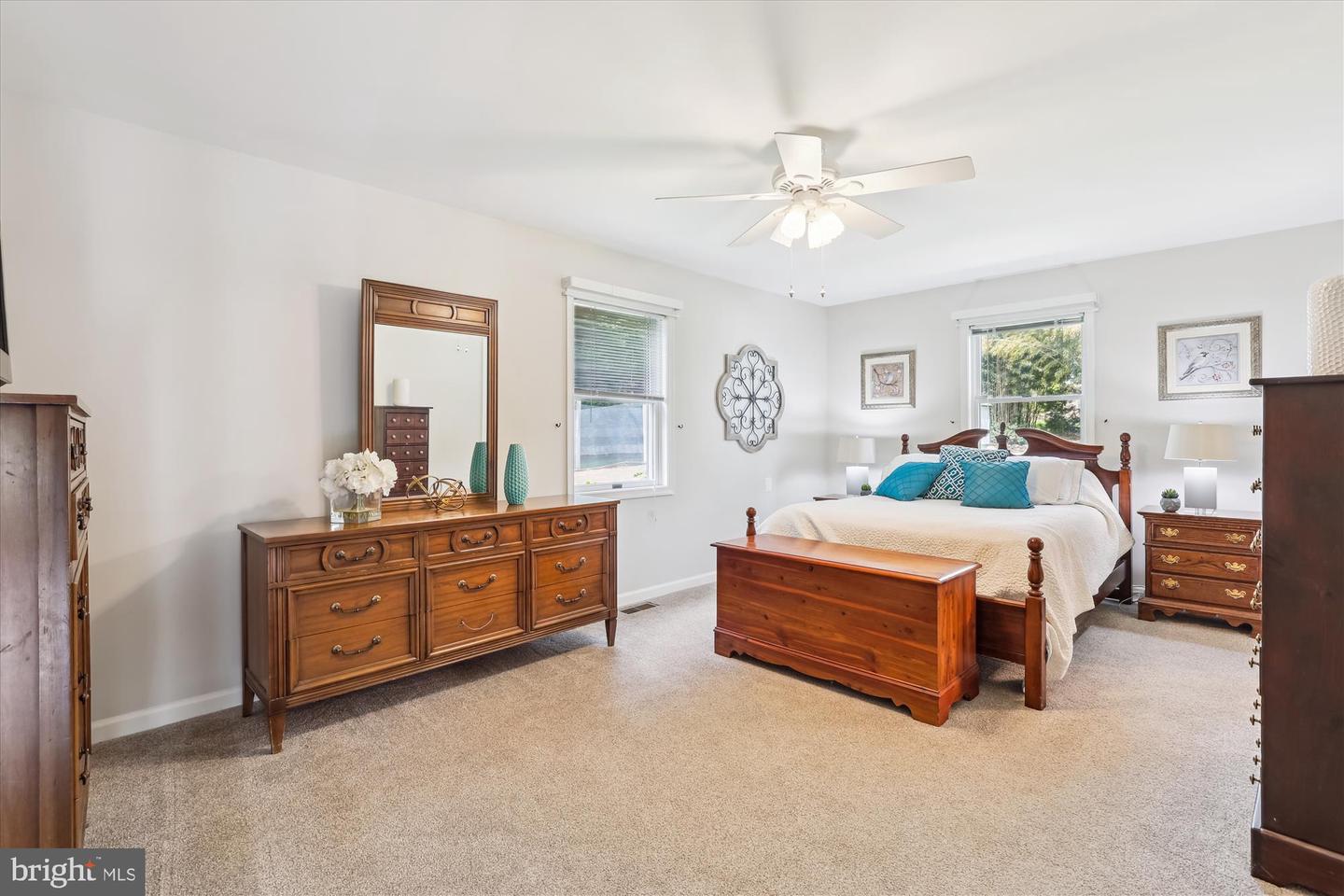 6516 ELMDALE RD, ALEXANDRIA, Virginia 22312, 5 Bedrooms Bedrooms, ,3 BathroomsBathrooms,Residential,For sale,6516 ELMDALE RD,VAFX2236676 MLS # VAFX2236676