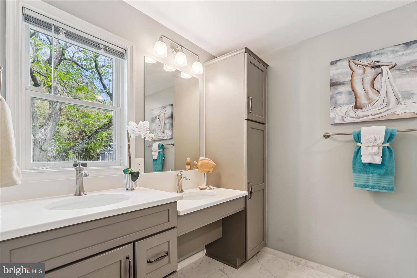 6516 ELMDALE RD, ALEXANDRIA, Virginia 22312, 5 Bedrooms Bedrooms, ,3 BathroomsBathrooms,Residential,For sale,6516 ELMDALE RD,VAFX2236676 MLS # VAFX2236676