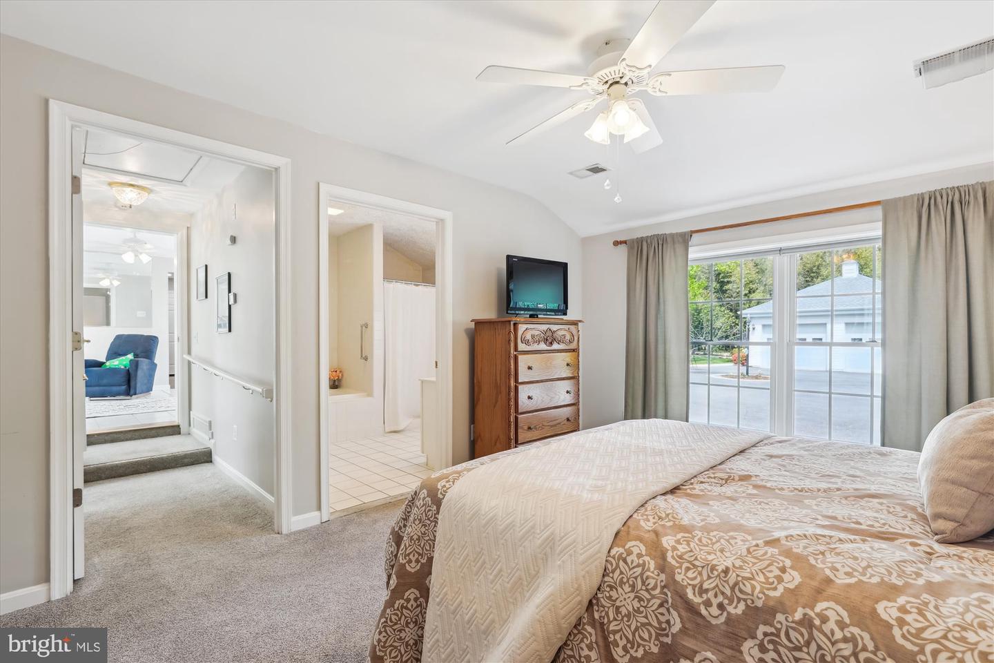 6516 ELMDALE RD, ALEXANDRIA, Virginia 22312, 5 Bedrooms Bedrooms, ,3 BathroomsBathrooms,Residential,For sale,6516 ELMDALE RD,VAFX2236676 MLS # VAFX2236676