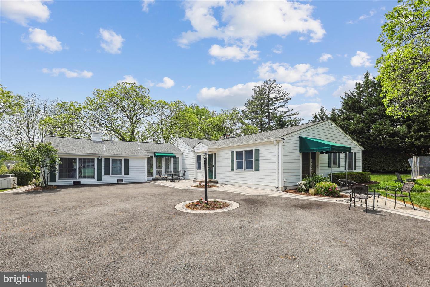 6516 ELMDALE RD, ALEXANDRIA, Virginia 22312, 5 Bedrooms Bedrooms, ,3 BathroomsBathrooms,Residential,For sale,6516 ELMDALE RD,VAFX2236676 MLS # VAFX2236676