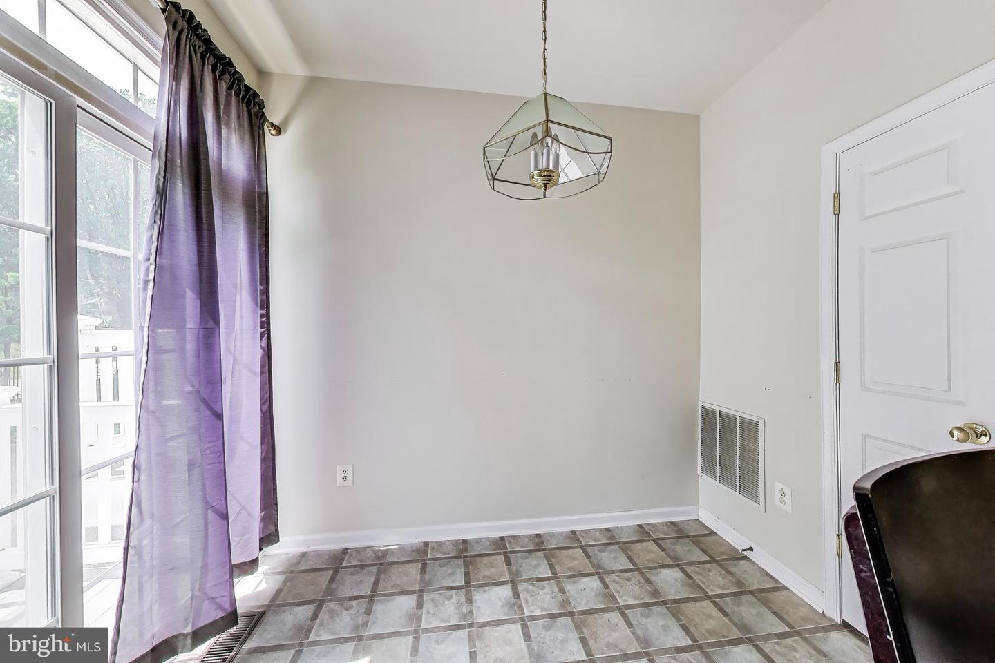 138 DANBURY ST SW, WASHINGTON, District Of Columbia 20032, 3 Bedrooms Bedrooms, ,2 BathroomsBathrooms,Residential,For sale,138 DANBURY ST SW,DCDC2197590 MLS # DCDC2197590