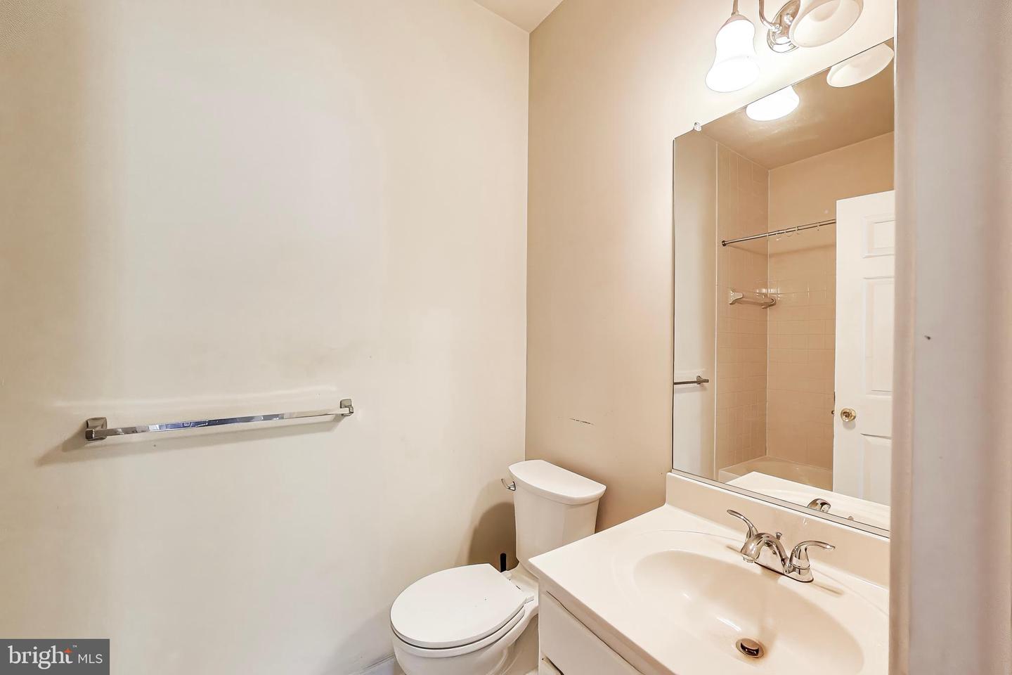 138 DANBURY ST SW, WASHINGTON, District Of Columbia 20032, 3 Bedrooms Bedrooms, ,2 BathroomsBathrooms,Residential,For sale,138 DANBURY ST SW,DCDC2197590 MLS # DCDC2197590