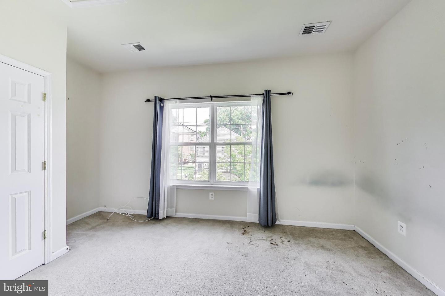 138 DANBURY ST SW, WASHINGTON, District Of Columbia 20032, 3 Bedrooms Bedrooms, ,2 BathroomsBathrooms,Residential,For sale,138 DANBURY ST SW,DCDC2197590 MLS # DCDC2197590