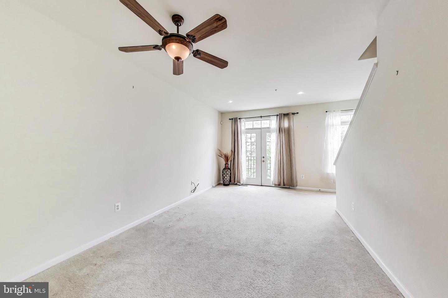 138 DANBURY ST SW, WASHINGTON, District Of Columbia 20032, 3 Bedrooms Bedrooms, ,2 BathroomsBathrooms,Residential,For sale,138 DANBURY ST SW,DCDC2197590 MLS # DCDC2197590
