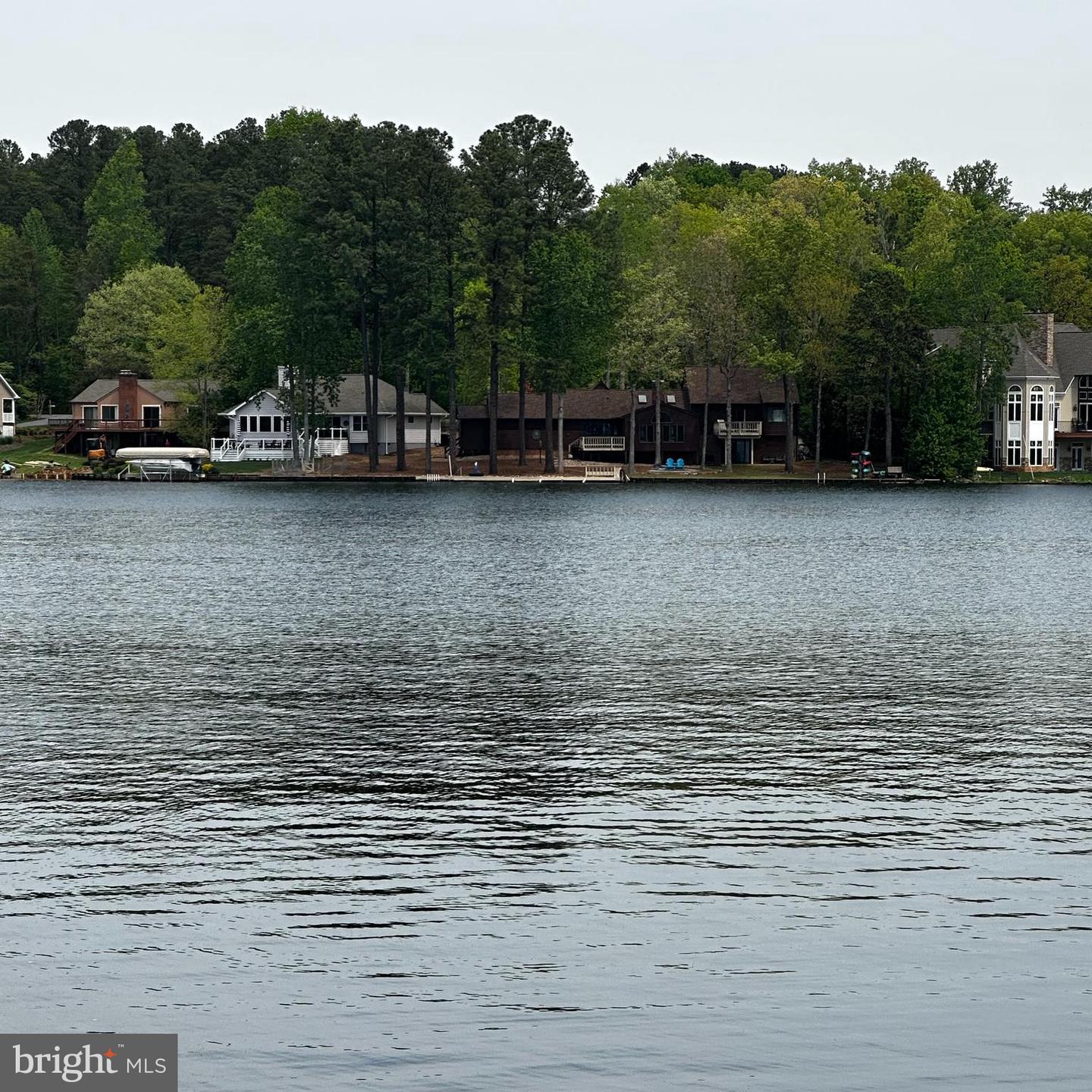 23 W LAKE FOREST DR, PALMYRA, Virginia 22963, 3 Bedrooms Bedrooms, ,1 BathroomBathrooms,Residential,For sale,23 W LAKE FOREST DR,VAFN2000462 MLS # VAFN2000462
