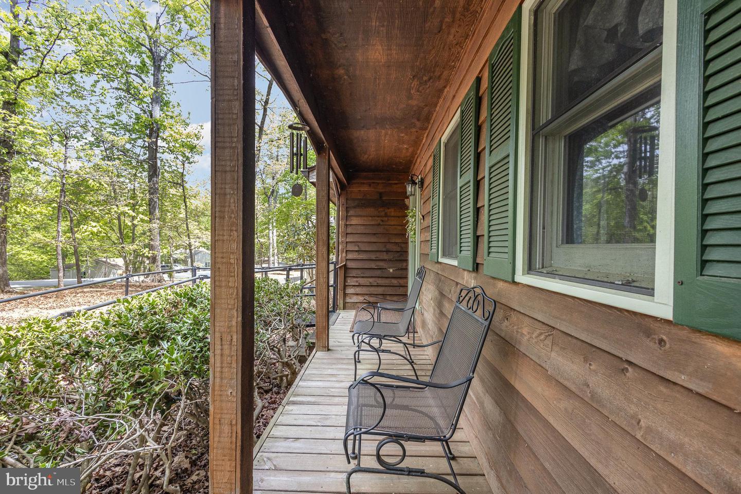23 W LAKE FOREST DR, PALMYRA, Virginia 22963, 3 Bedrooms Bedrooms, ,1 BathroomBathrooms,Residential,For sale,23 W LAKE FOREST DR,VAFN2000462 MLS # VAFN2000462