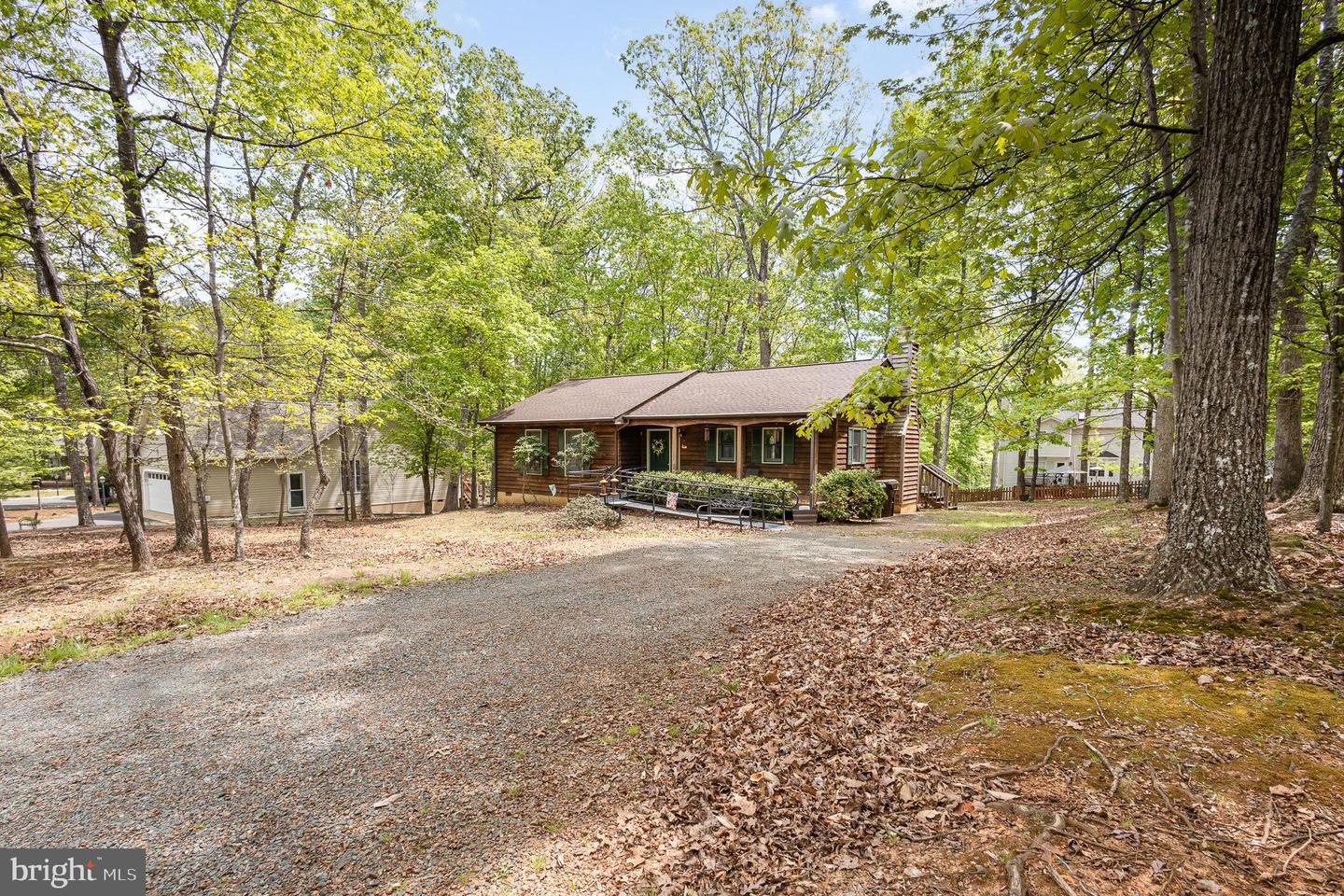 23 W LAKE FOREST DR, PALMYRA, Virginia 22963, 3 Bedrooms Bedrooms, ,1 BathroomBathrooms,Residential,For sale,23 W LAKE FOREST DR,VAFN2000462 MLS # VAFN2000462