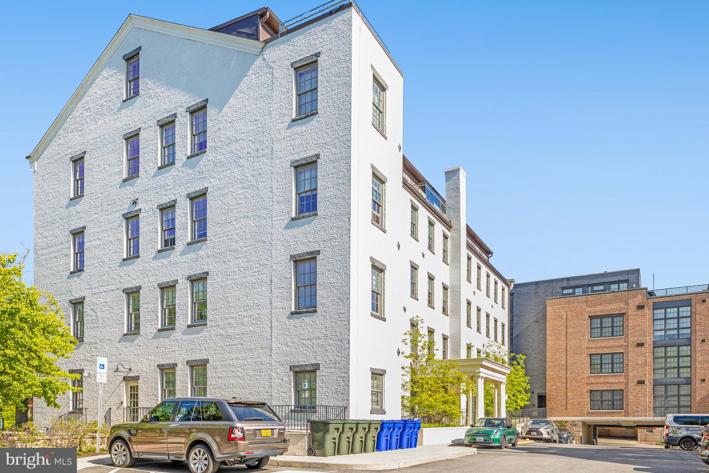 515 N WASHINGTON ST #404, ALEXANDRIA, Virginia 22314, 2 Bedrooms Bedrooms, ,2 BathroomsBathrooms,Residential,For sale,515 N WASHINGTON ST #404,VAAX2044710 MLS # VAAX2044710