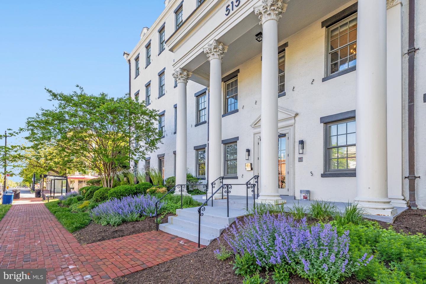 515 N WASHINGTON ST #404, ALEXANDRIA, Virginia 22314, 2 Bedrooms Bedrooms, ,2 BathroomsBathrooms,Residential,For sale,515 N WASHINGTON ST #404,VAAX2044710 MLS # VAAX2044710
