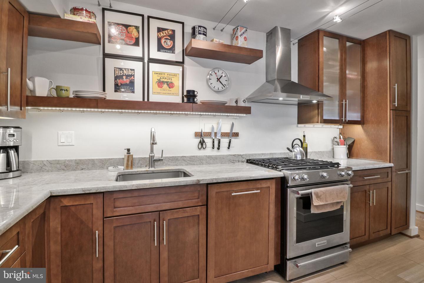 1300 ARMY NAVY DR #709, ARLINGTON, Virginia 22202, 2 Bedrooms Bedrooms, ,2 BathroomsBathrooms,Residential,For sale,1300 ARMY NAVY DR #709,VAAR2056650 MLS # VAAR2056650
