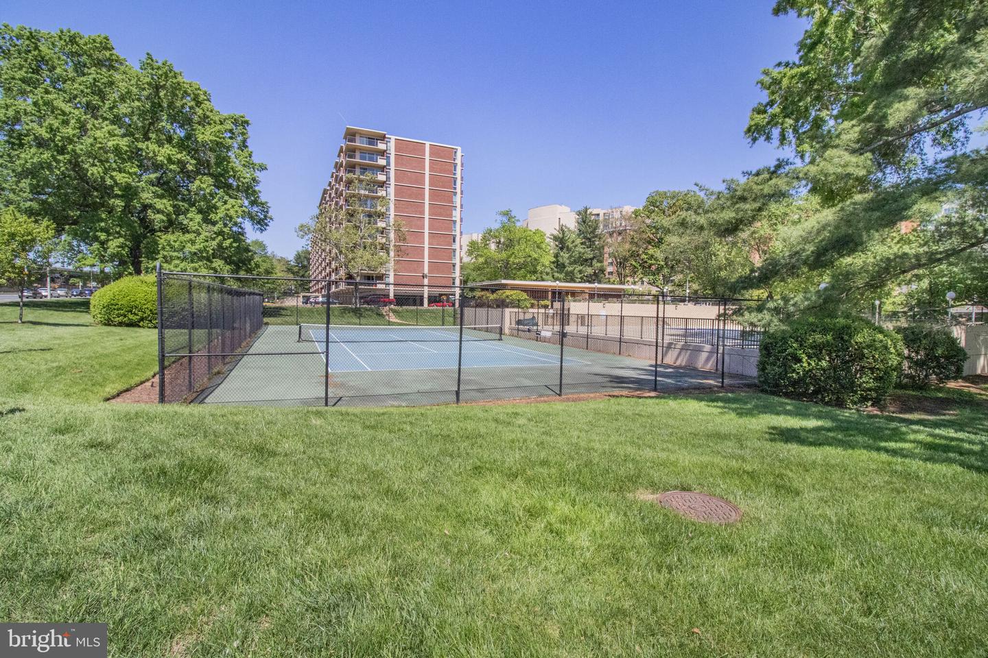 1300 ARMY NAVY DR #709, ARLINGTON, Virginia 22202, 2 Bedrooms Bedrooms, ,2 BathroomsBathrooms,Residential,For sale,1300 ARMY NAVY DR #709,VAAR2056650 MLS # VAAR2056650